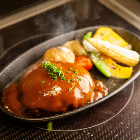 ”牛100％ハンバーグ